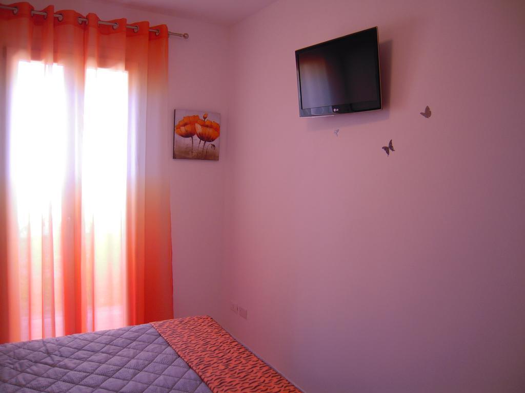 Orchidea Apartment Badesi Esterno foto