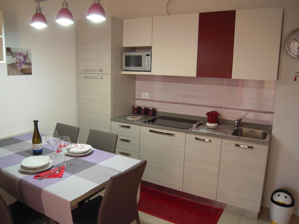 Orchidea Apartment Badesi Esterno foto